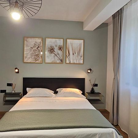 Exclusive Living Apartment Bucharest Exterior photo